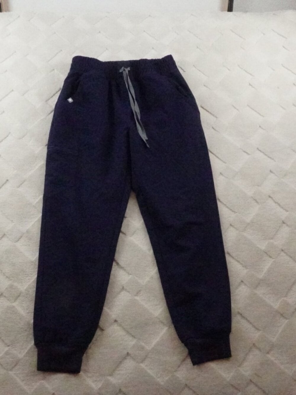 Figs 2pc Scrub Set Three Pocket Scrub Top S / Zamora Jogger Scrub Pants Small - Picture 8 of 13